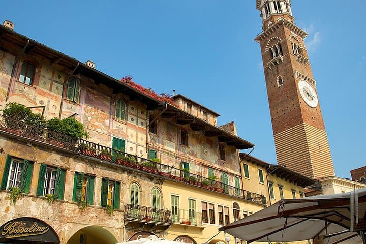 Exploration of Verona + Arena: Walking Tour + Ebook