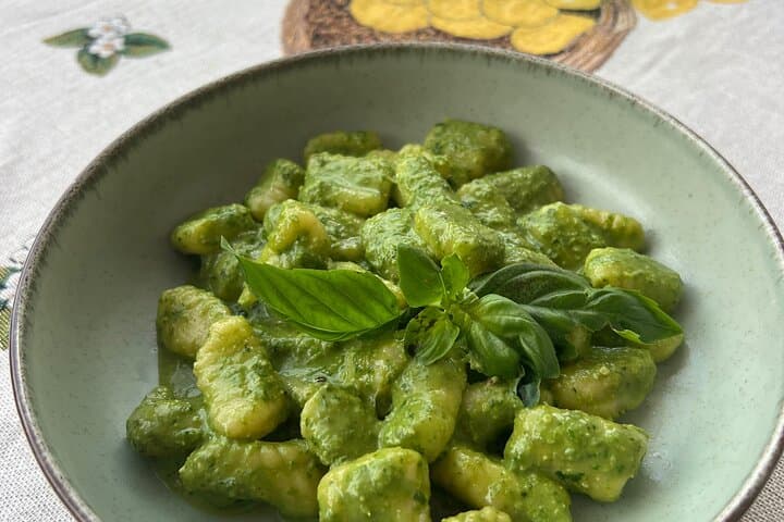 Cavatelli con il pesto di mandorle