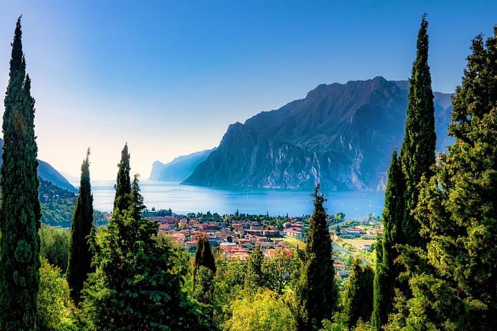From Venice: Verona Tour and Lake Garda Cruise