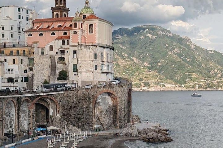 Tramvia Napoli: Transfer to Positano + Amalfi (Daily Tour)