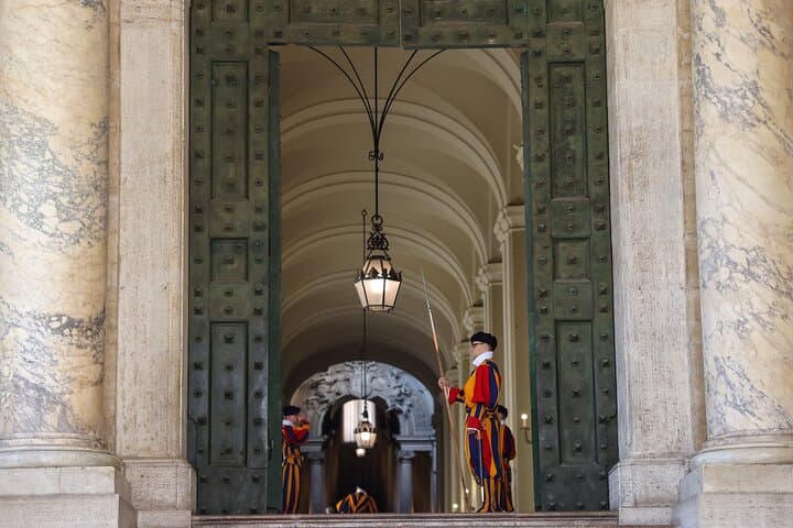Rome: St. Peter’s Basilica & Underground Tombs Tour