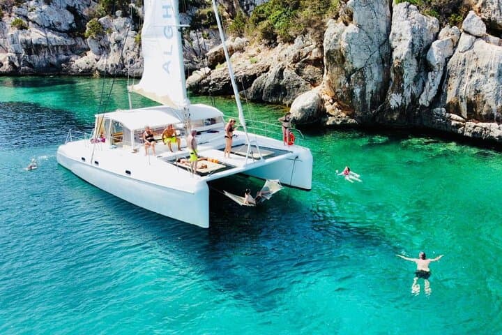 Porto Conte Half-day catamaran tour with aperitif