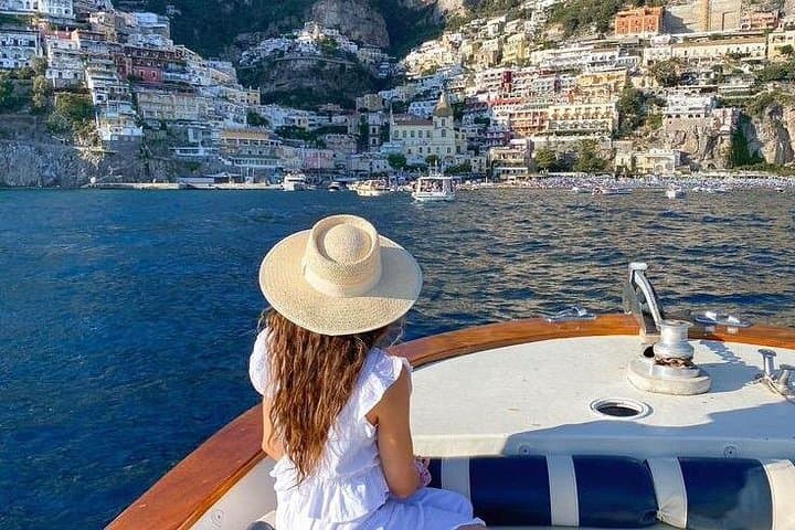 Private Boat Transfer from Salerno to Amalfi or Positano