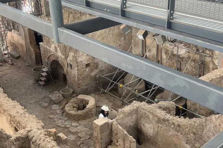 Restorers at work
