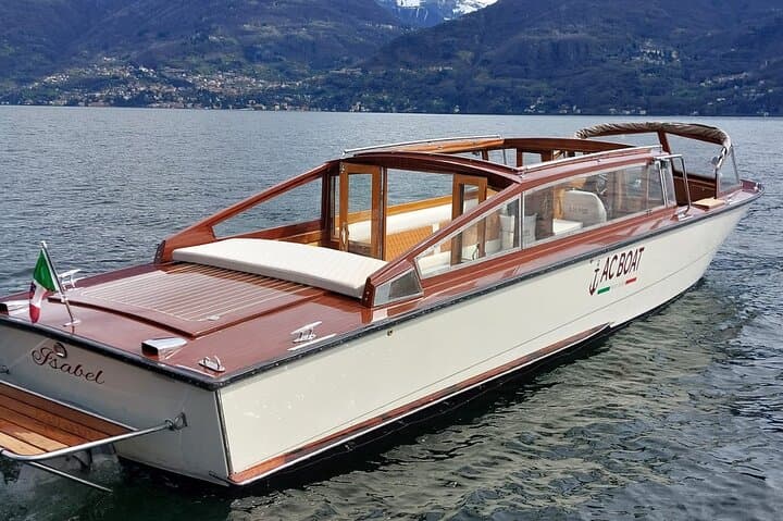Private Boat Tour on Lake Como with Venetian Limousine
