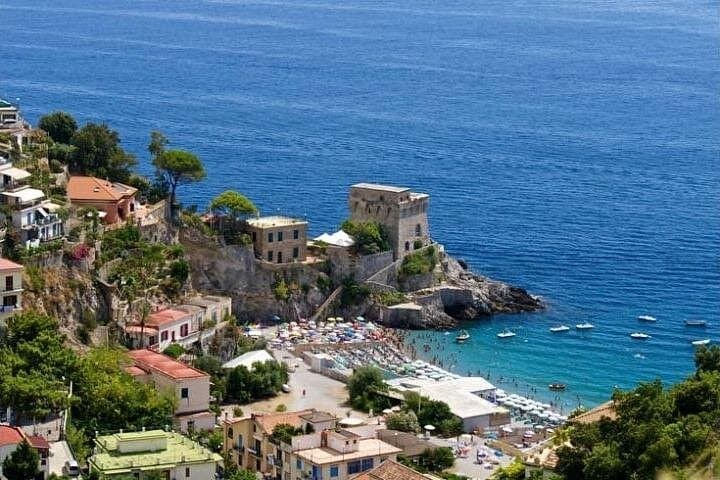 Private transfer from Naples Airport to Maiori