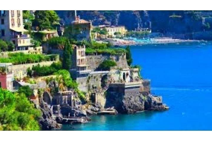 Private transfer from Naples Airport to Maiori