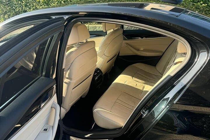 Luxury Private Day Transfer from Milan to Linate Airport