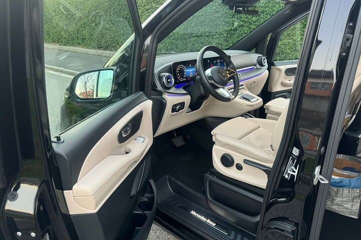 Luxury private Transfer from Milan center to Malpensa Airport