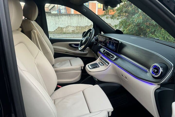 Luxury private Transfer from Milan center to Malpensa Airport