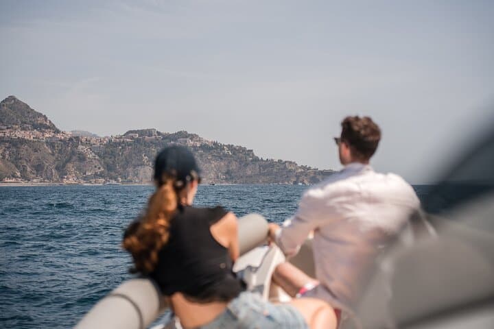 Private Boat Tour from 4 hours Giardini Naxos and Taormina