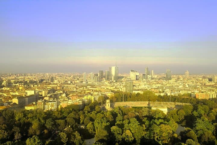 Milan Panoramic Views: Branca tower & Sforza Castle Walking Tour