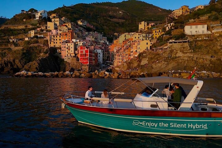 Cinque Terre Sunset Cruise with Aperitif from Monterosso