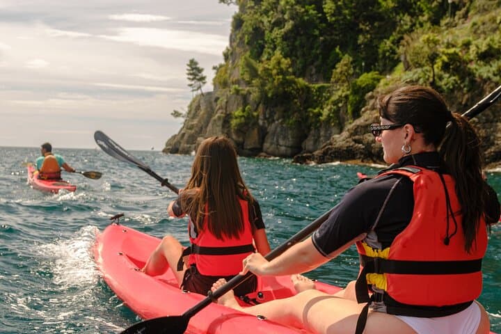 Paddling in Paraggi bay