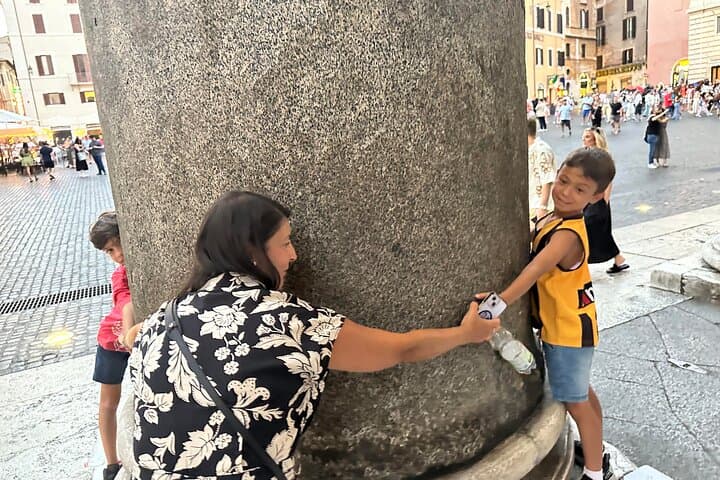 Private Kid-Friendly Rome City Center Tour with Gelato and Pizza