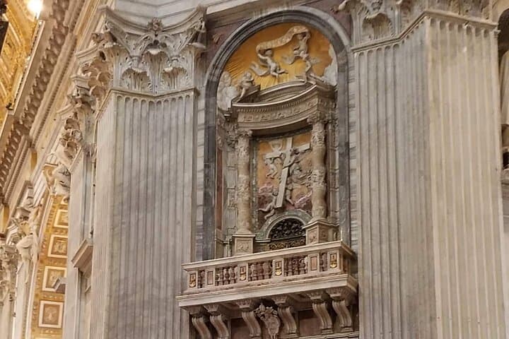 St Peter’s Basilica Tour with Official tour Guides