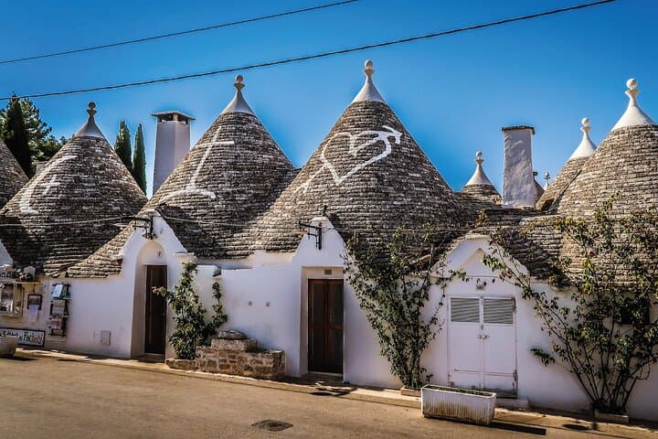 Alberobello Walking Tour with Audio and Written Guide by a Local