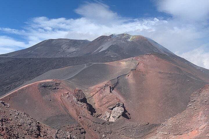 Etna excursion 3000 meters with 4x4 cable car