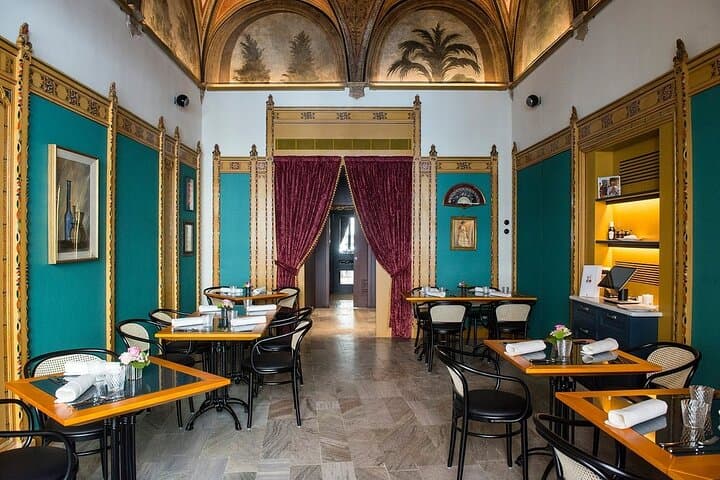 Rome 3-Hour Evening Vespa Sidecar Tour with Gourmet Pizza Tasting