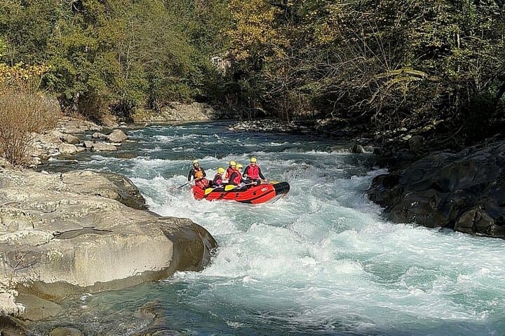 Rafting Adventure in Tuscany in Bagni di Lucca + free pictures
