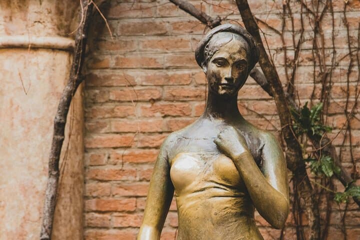 Love, Lies and Legends Self Guided Tour of Verona
