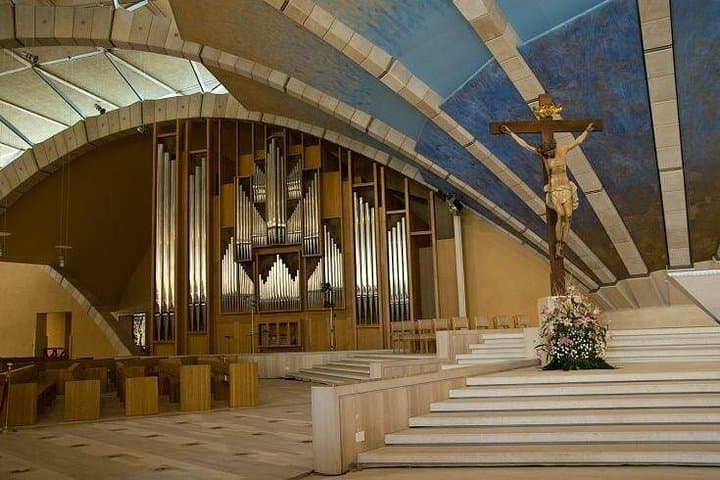 Small groups from Rome: Padre Pio and Grotto of San Michele