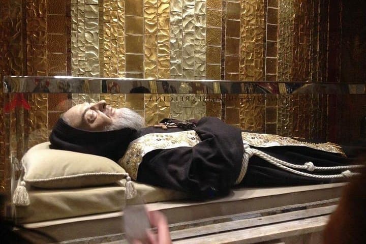 Small groups from Rome: Padre Pio and Grotto of San Michele