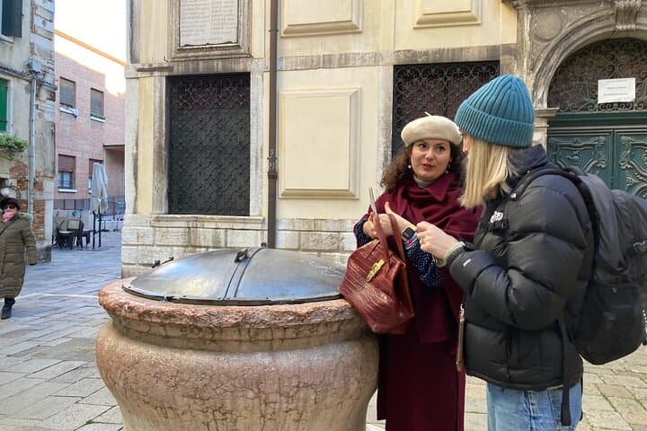 Venice Legends Tour: Ghosts, Crimes, Dark Stories & Spritz