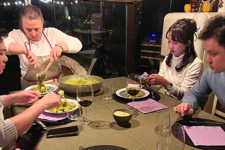 Tuscan Cooking Class with Pasta, Tiramisu & Local Wine