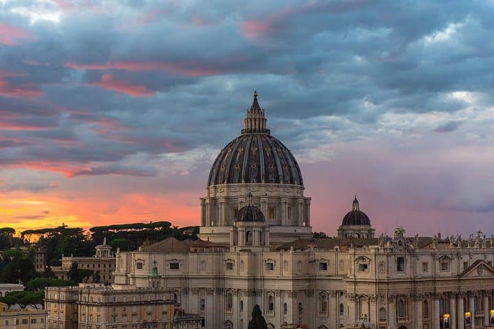 St Peter Basilica Dome climb with easy lift acces