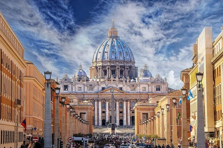 St Peter Basilica Dome climb with easy lift acces