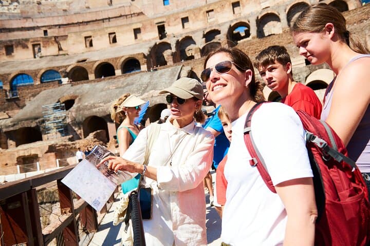 Colosseum Arena & Roman Forum: Small Group Tour (MAX 10 People)