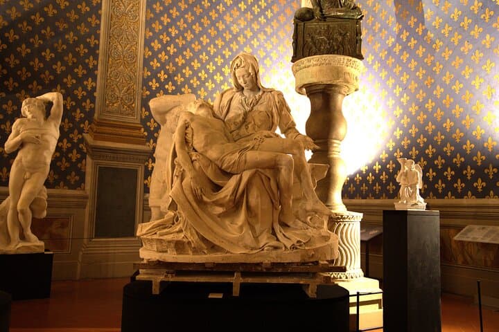 Florence: Palazzo Vecchio Priority Entry with Host