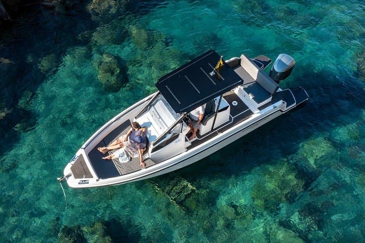 Private Capri Full Day Tour with a Protagon 25ft