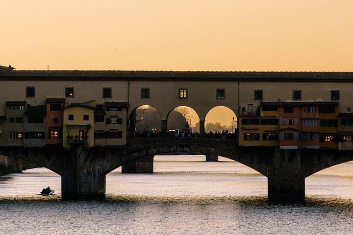 VIP Florence Private Sunset Boat Tour with Prosecco