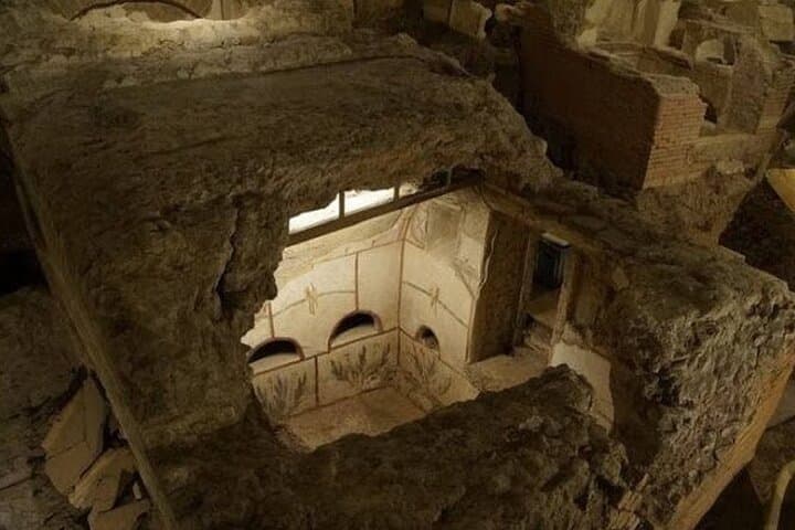 Vatican Underground Necropolis tour