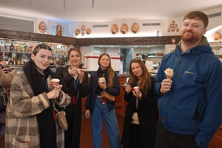 Private tour of Upper Town between history, traditions and wonders