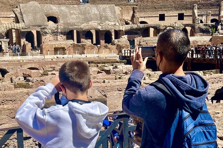 Rome Exclusive Colosseum Guided Tour with Food & Wine Tasting