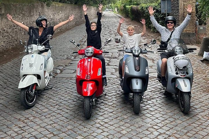 Vespa experience guided by us & Photo shoot