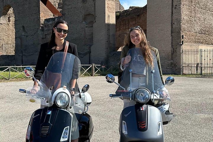 Vespa experience guided by us & Photo shoot