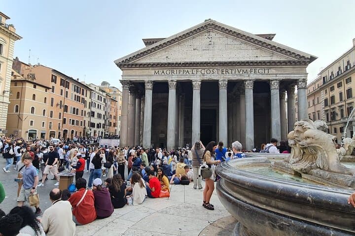 Pantheon Fast Track Entry Tickets with Audio guide