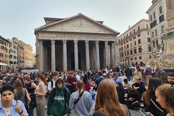 Pantheon Fast Track Entry Tickets with Audio guide