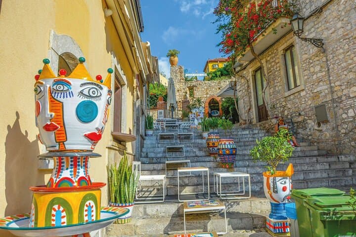 Taormina Walking Tour with Audio and Written Guide by a Local