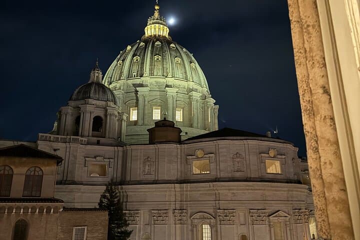 Private Saint Peter’s Basilica Tour + Optional Dome & Tombs