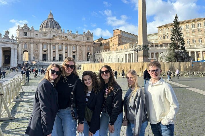 Vatican Museums, Sistine Chapel & St.Peter Basilica Private Tour