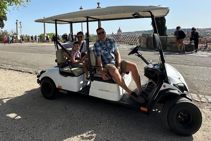 Rome Golf Cart Tour with Professional Photographer
