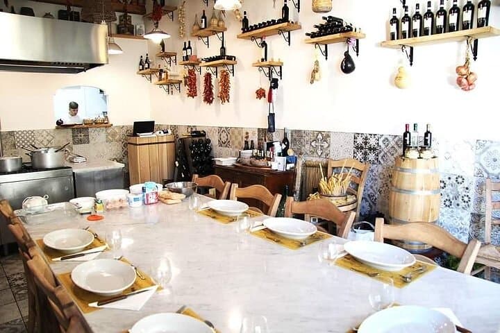 Private class at "Quanto Basta" Cooking School in Sorrento center