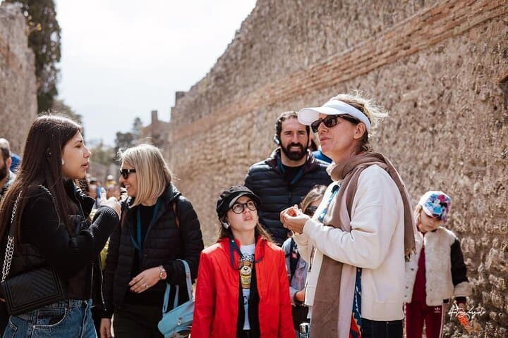 Private Tour of Pompeii with Archaeologist