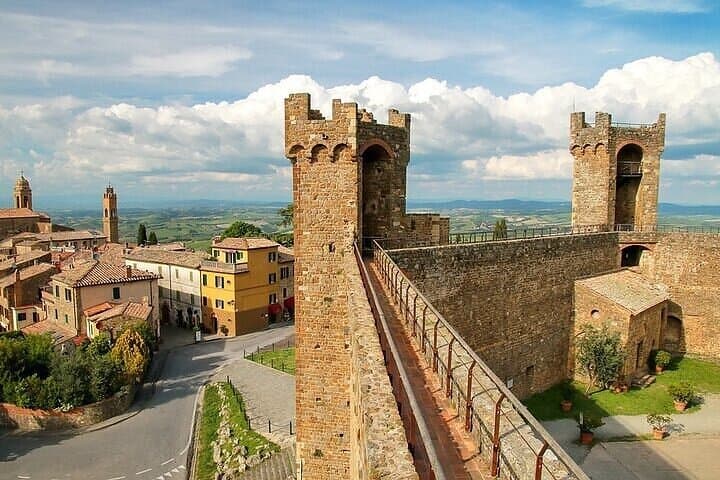 From Rome: Tuscany, Montepulciano Tour with Wine Tasting & Lunch
