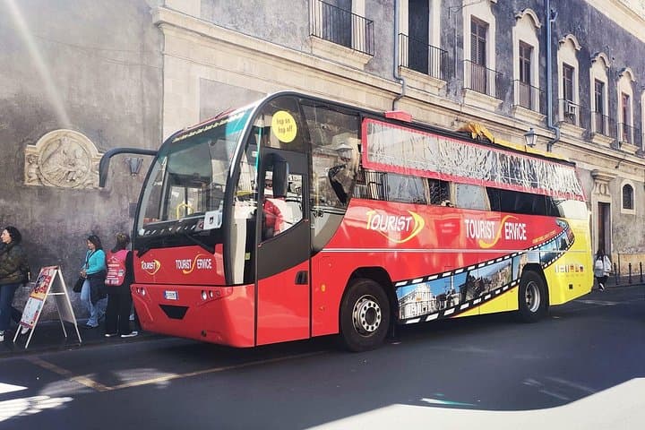 Hop on hop off Catania-Acicastello-Acitrezza panoramic bus